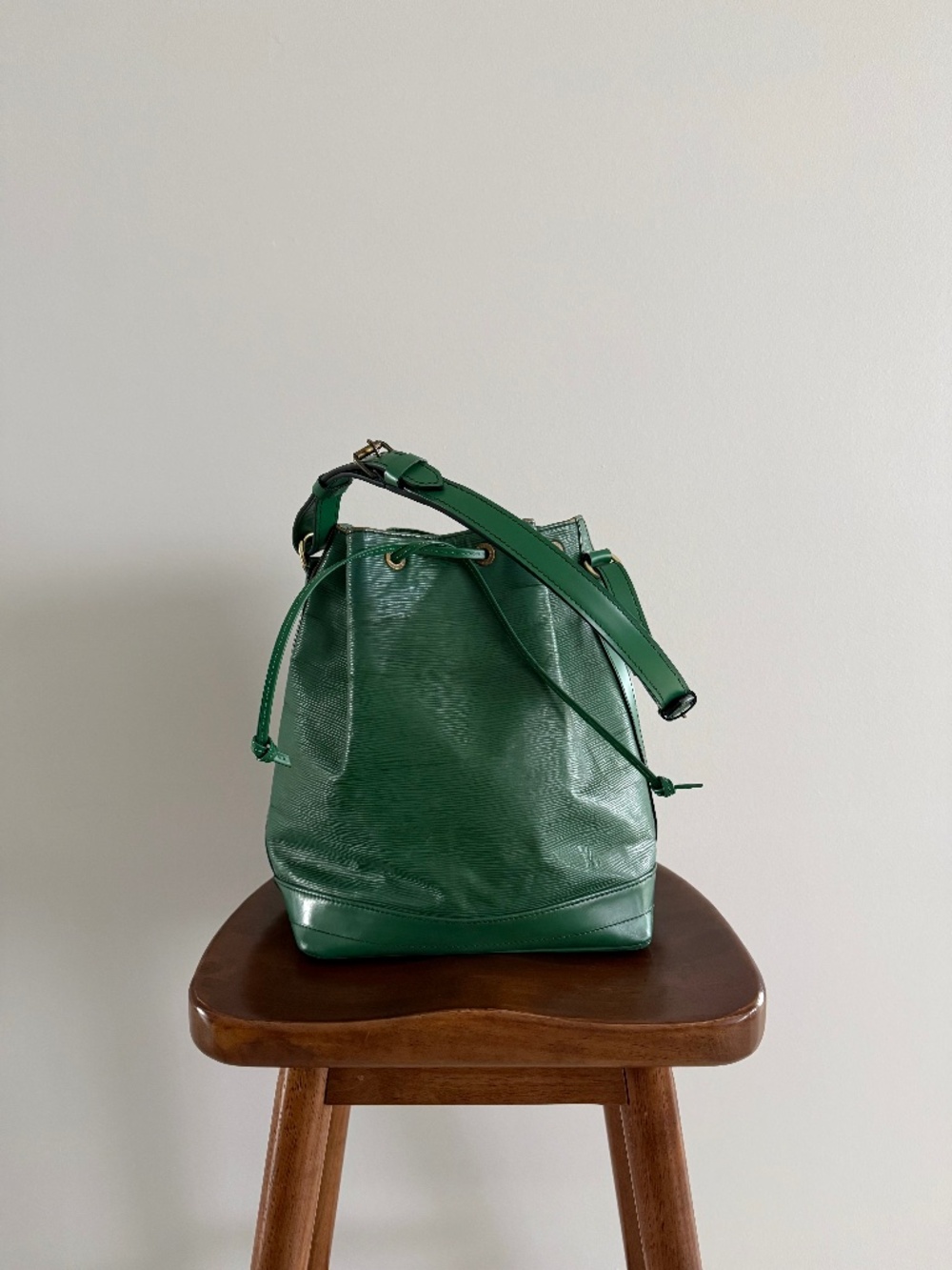 80s Louis Vuitton Epi Leather Noé Bucket Bag